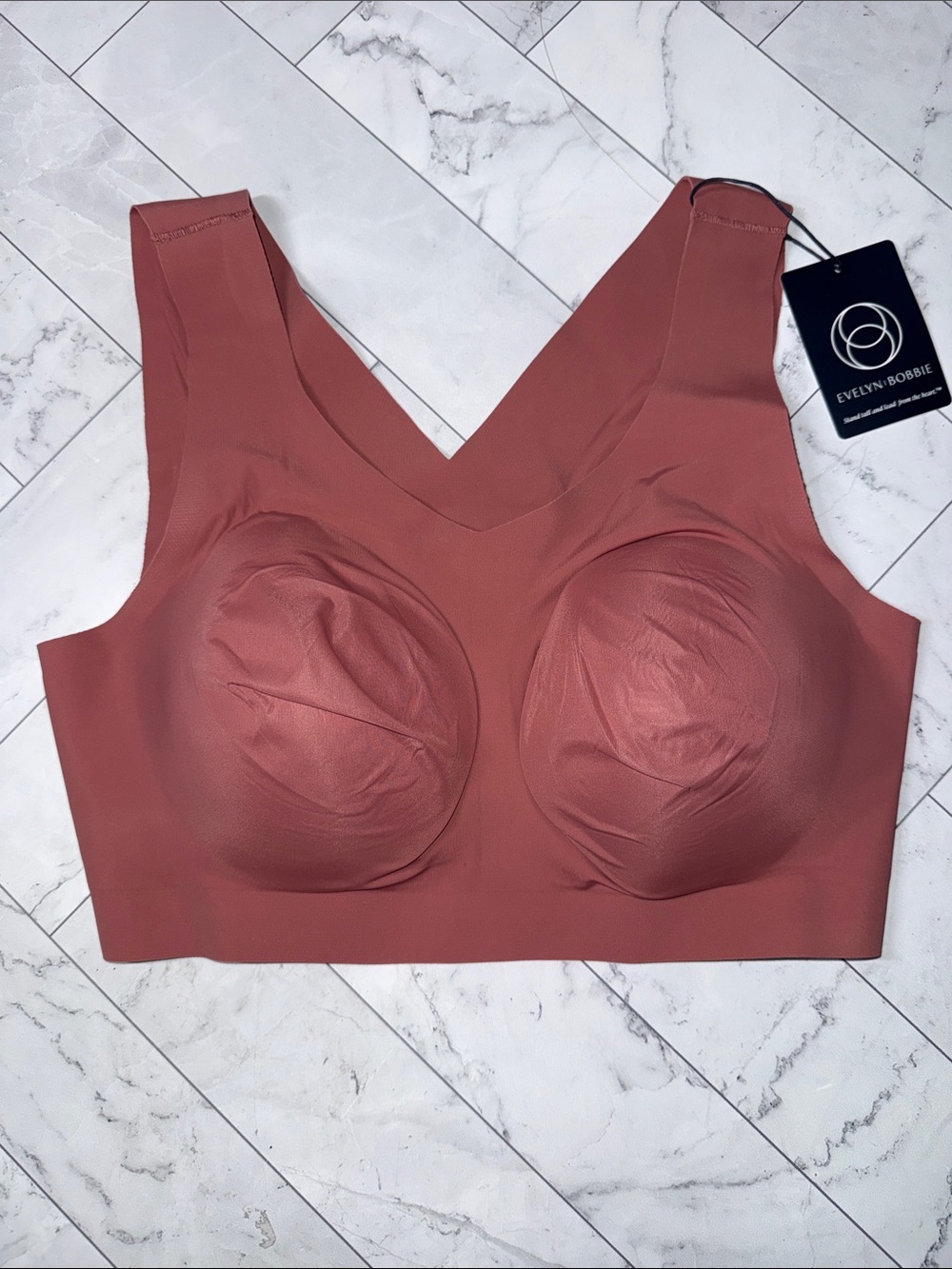 NWT Evelyn & Bobbie Ultra Lift Defy Seamless Bra Pink Canyon Medium